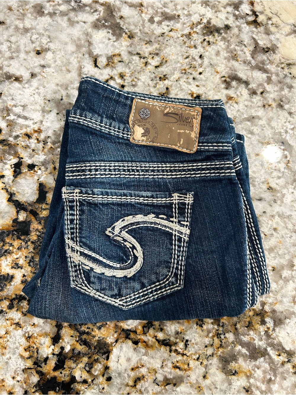 Silver Jeans Co Suki Mid Slim Boot Jeans W26 L31 Dark Wash Thick Stitch L93616SJ